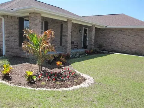4839 Ribault Ln, Milton, FL 32570 photo 2