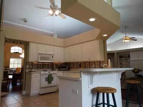 6673 Emerald Forest Dr, Milton, FL 32570 photo 10