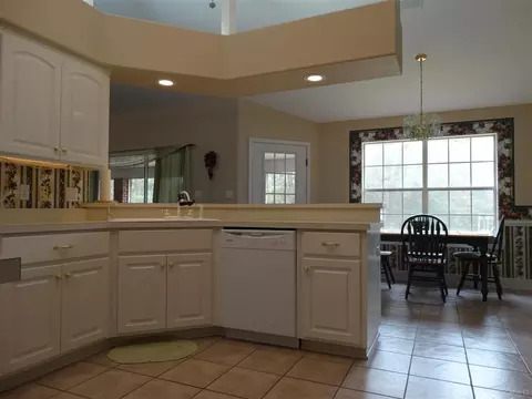 6673 Emerald Forest Dr, Milton, FL 32570 photo 9