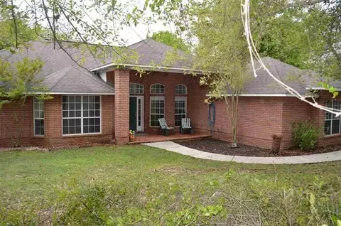 6673 Emerald Forest Dr, Milton, FL 32570 photo 1
