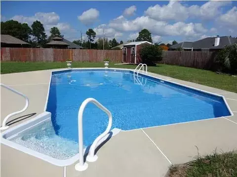 1052 Aden Ct, Milton, FL 32583 photo 2