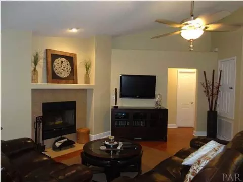 1052 Aden Ct, Milton, FL 32583 photo 5