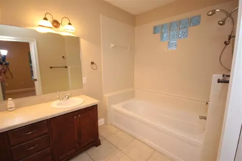 5282 Springdale Dr, Milton, FL 32570 photo 6