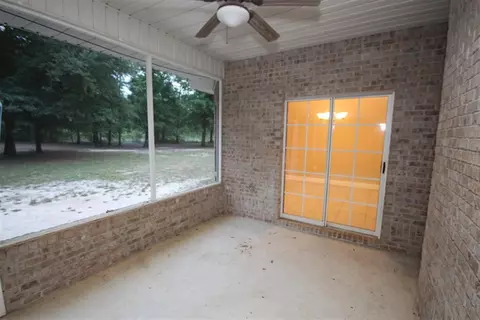 5282 Springdale Dr, Milton, FL 32570 photo 17