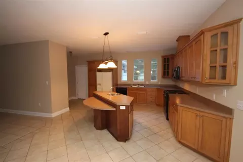 5282 Springdale Dr, Milton, FL 32570 photo 9