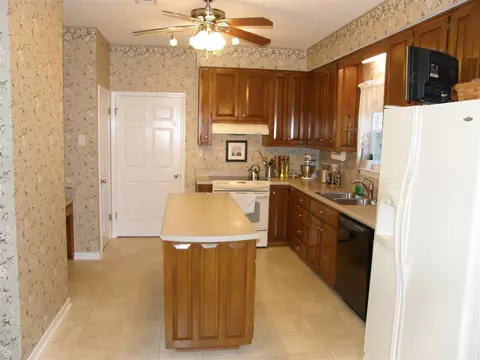 3249 Copper Ridge Cir, Cantonment, FL 32533 photo 6