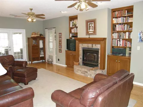 3249 Copper Ridge Cir, Cantonment, FL 32533 photo 2