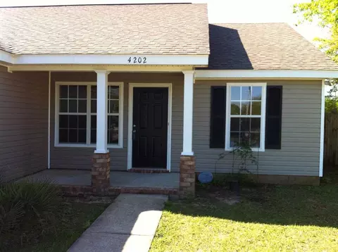 4202 Berry Cir, Pace, FL 32571 photo 2