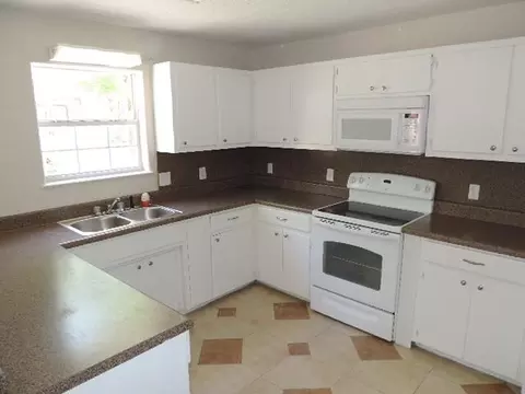 3192 Blossom Trl, Milton, FL 32570 photo 6