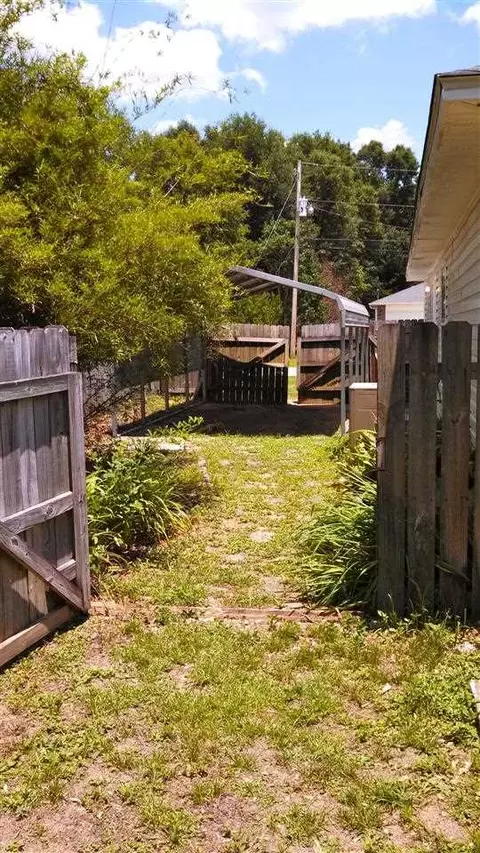 4209 Breezeway Cir, Milton, FL 32583 photo 6