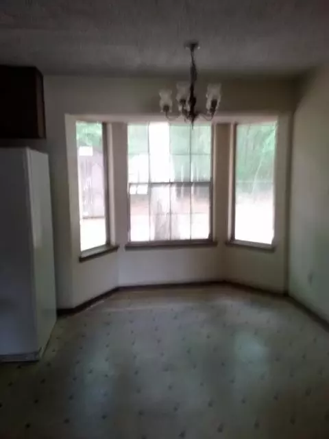 6507 Colonial Dr, Milton, FL 32570 photo 2