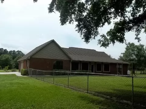 6828 Wallace Dr, Pace, FL 32571 photo 2