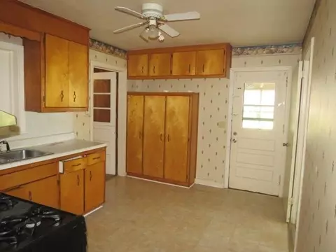 1006 E Texar Dr, Pensacola, FL 32503 photo 8