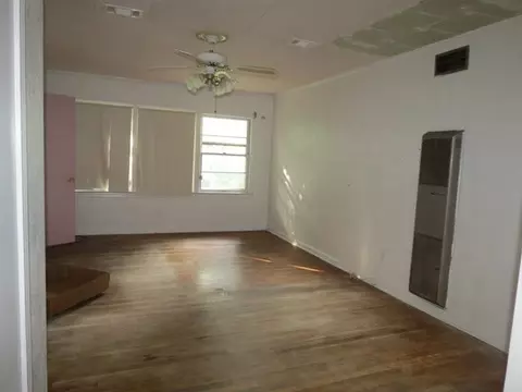 1006 E Texar Dr, Pensacola, FL 32503 photo 6