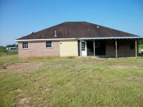 26451 Frank Rd, Elberta, AL 36530 photo 2