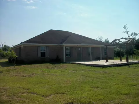 26451 Frank Rd, Elberta, AL 36530 photo 1