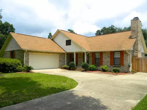 5720 Lia Dr, Milton, FL 32570 photo 1