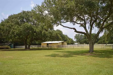 3852 Fox Rd, Pace, FL 32571 photo 3