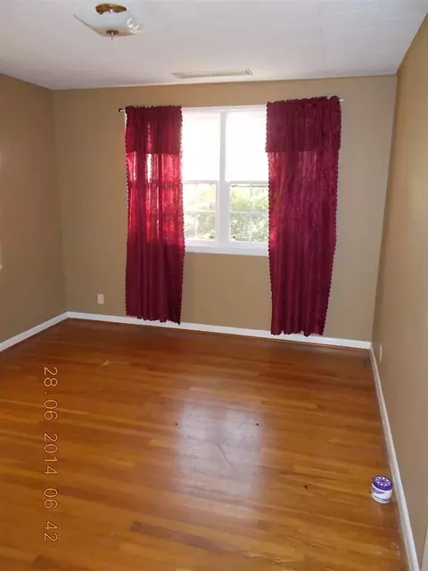 406 E Park Ln, Cantonment, FL 32533 photo 6