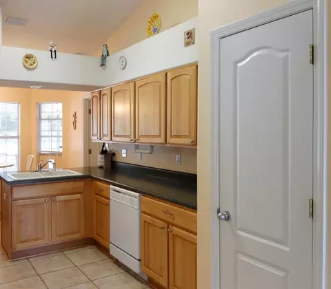 880 Candy Ln, Cantonment, FL 32533 photo 12