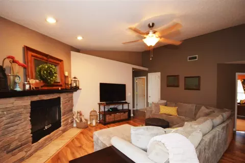4884 Timber Ridge Dr, Pace, FL 32571 photo 7