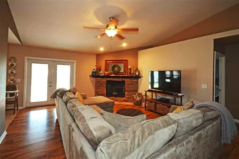 4884 Timber Ridge Dr, Pace, FL 32571 photo 6