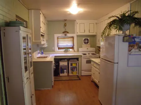 3002 Apache Dr, Milton, FL 32571 photo 4