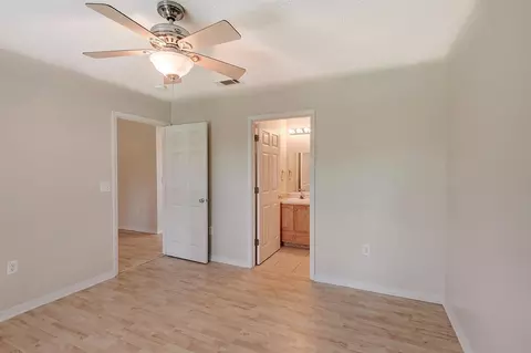 7204 Bogey Ln, Milton, FL 32570 photo 16