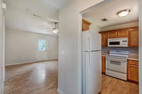 7204 Bogey Ln, Milton, FL 32570 photo 6
