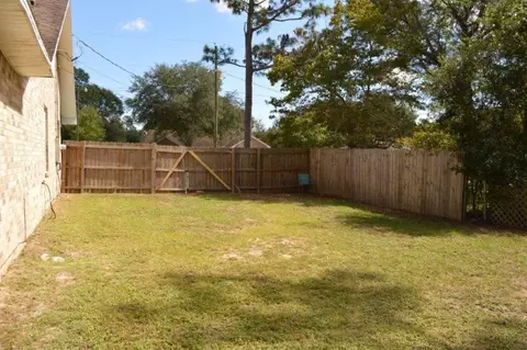 6568 Imperial Dr, Milton, FL 32570 photo 7