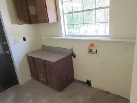 810 Candy Ln, Cantonment, FL 32533 photo 6