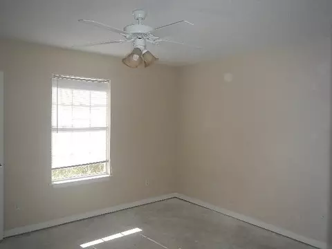 6410 Stanley Cir, Milton, FL 32570 photo 9