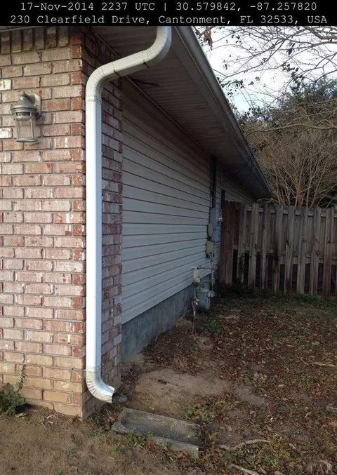 226 Clearfield Dr, Cantonment, FL 32533 photo 2