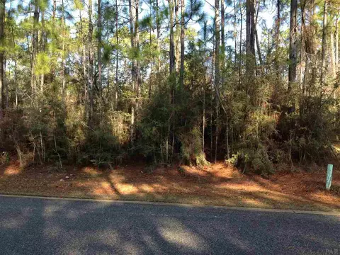 3520 Edinburgh Dr, Pace, FL 32571 photo 2