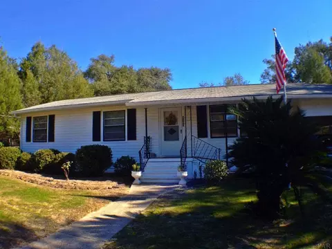 5740 Pecan St, Milton, FL 32570 photo 2