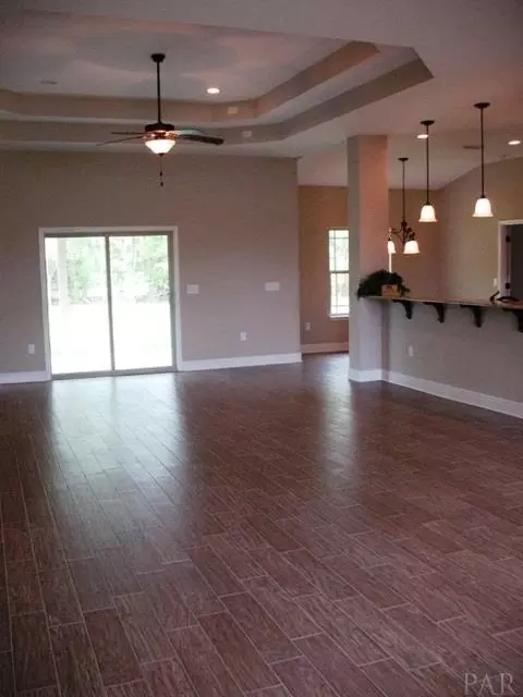 6097 Brighton Ln, Milton, FL 32570 photo 4