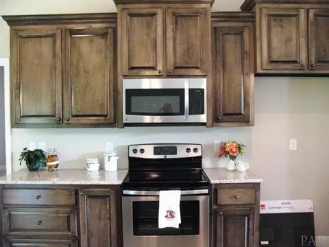 6097 Brighton Ln, Milton, FL 32570 photo 10
