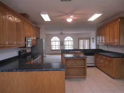 6659 Emerald Forest Dr, Milton, FL 32570 photo 9