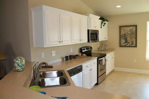 4154 Berry Cir, Pace, FL 32571 photo 4