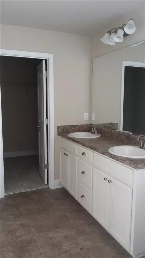 4244 Hazelhurst Dr, Pace, FL 32571 photo 7