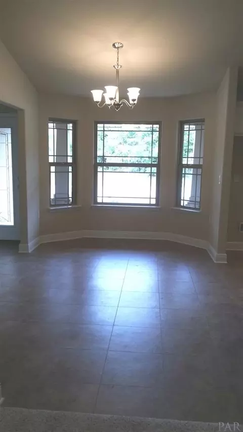 4244 Hazelhurst Dr, Pace, FL 32571 photo 2