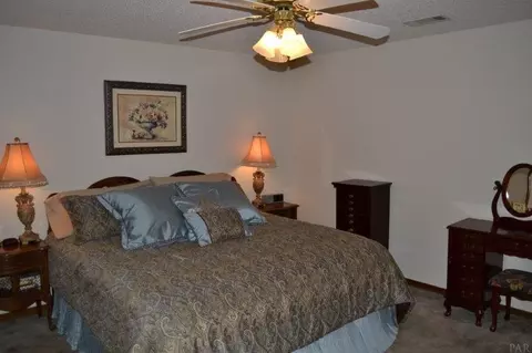 5924 Castle Dr, Milton, FL 32570 photo 14