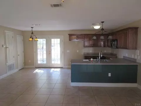 5709 Eagle Dr, Milton, FL 32570 photo 9