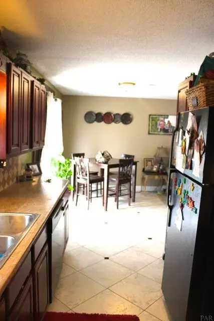 355 Crestfield Cir, Cantonment, FL 32533 photo 8