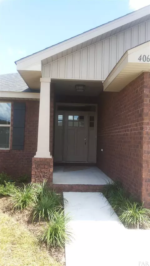 4065 Hazelhurst Dr, Pace, FL 32571 photo 2