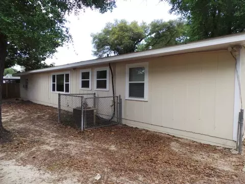 6444 Barnes St, Milton, FL 32570 photo 2