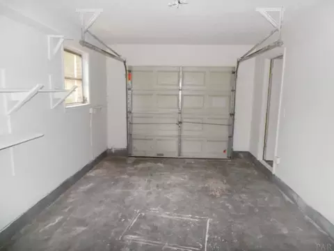 6444 Barnes St, Milton, FL 32570 photo 9