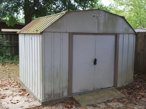 6444 Barnes St, Milton, FL 32570 photo 3