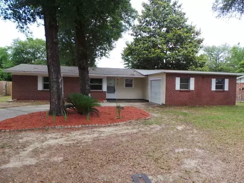 6444 Barnes St, Milton, FL 32570 photo 1