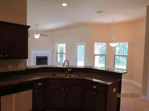 5617 Tucker Cir, Pace, FL 32571 photo 9